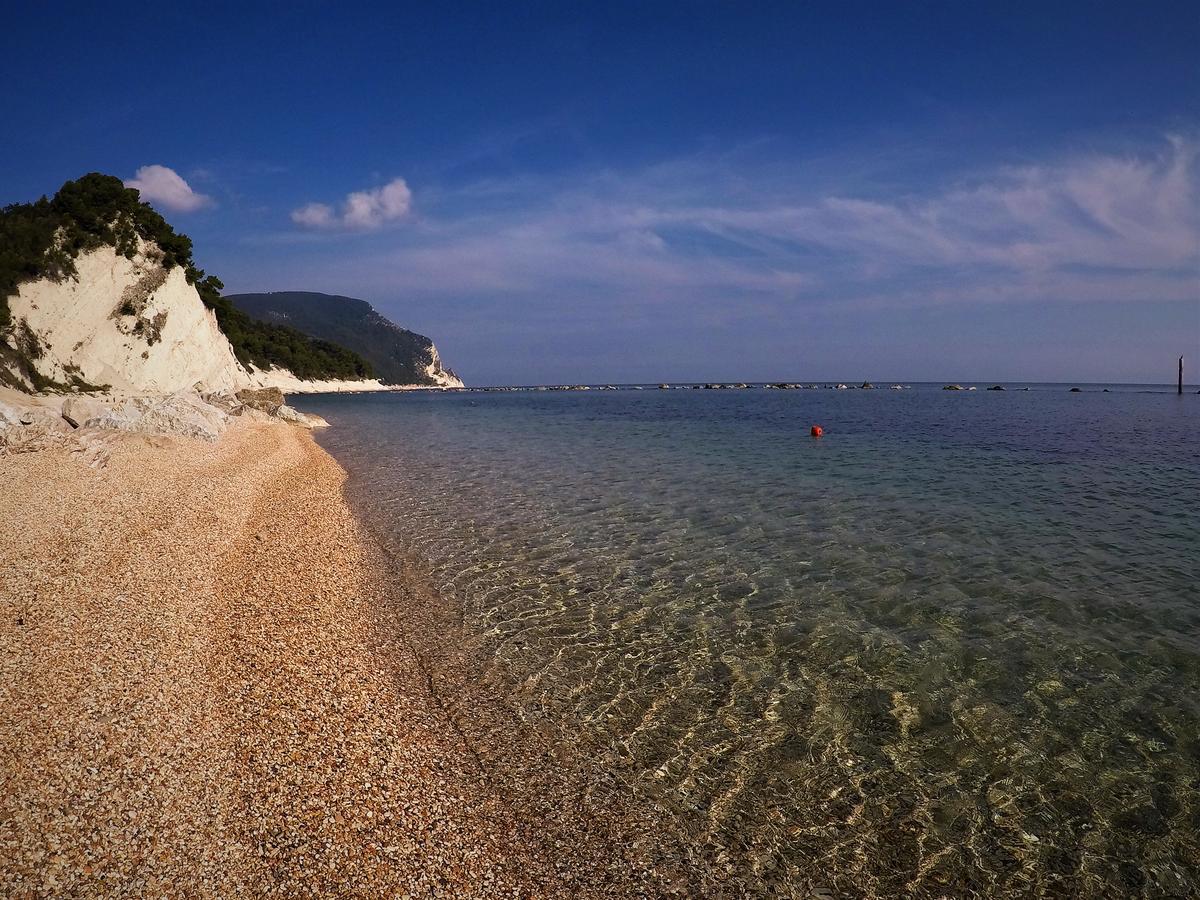 Numana appartamenti: la tua casa in centro a pochi passi dal mare Esterno foto